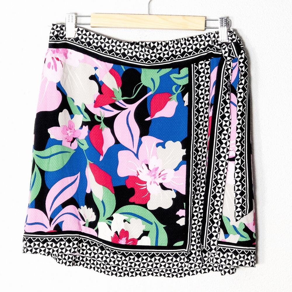 Nine West Mini Skirt Size L Floral Coquette Resortwear Pink Black NWT